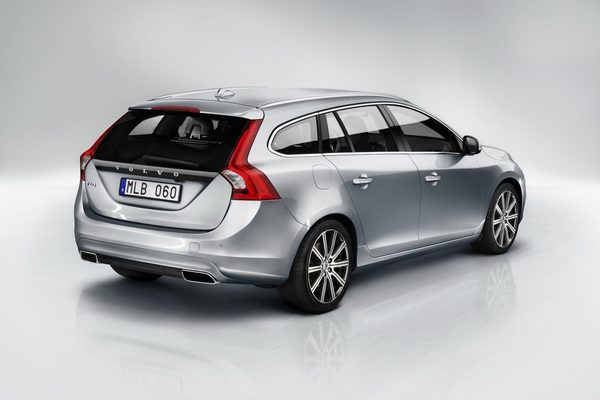 Volvo представил рестайлинговые S60, V60 и XC60