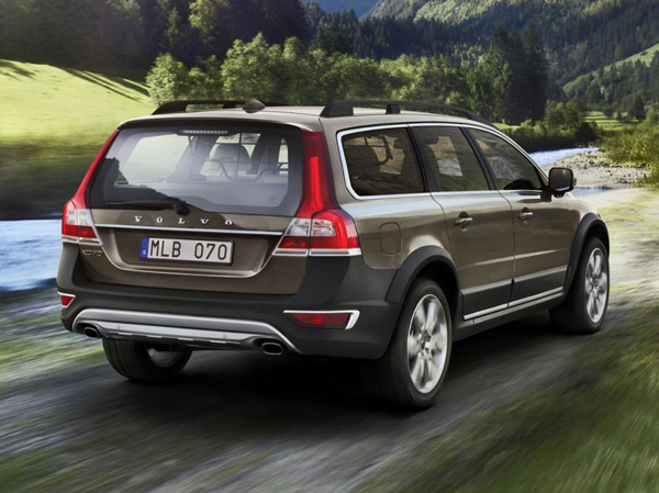 Volvo анонсировал обновленные V70, XC70 и S80 