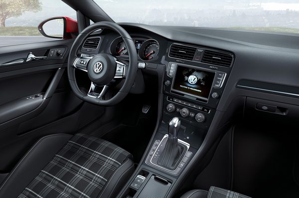 Volkswagen представил «заряженный» Golf GTD