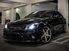 Mercedes C63 Striker от Need 4 Speed Motorsports