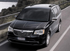 Lancia Voyager получила 2,8-литровый дизель