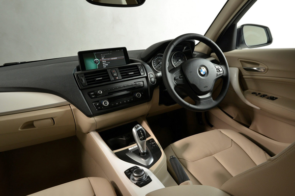 BMW 116i Fashionista - новая спецверсия для Японии