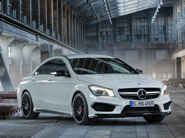 Mercedes-Benz показал внешность CLA 45 AMG