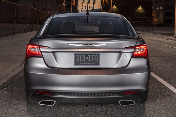 Chrysler 200 S Special Edition от Carhartt