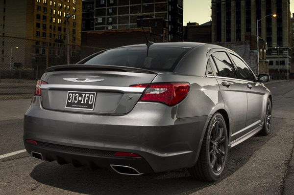 Chrysler 200 S Special Edition от Carhartt