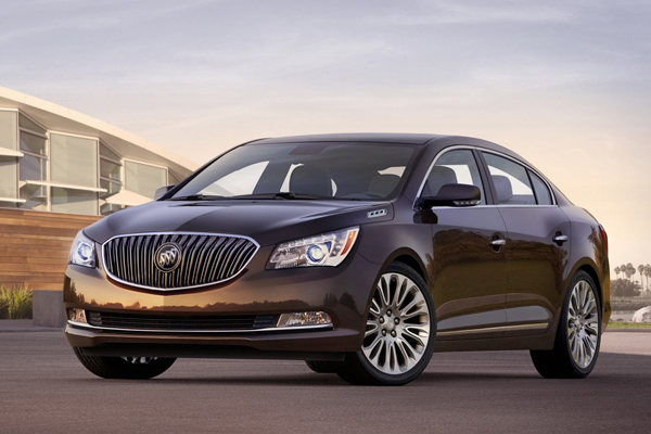 Buick рассекретил обновленный седан LaCrosse 2014