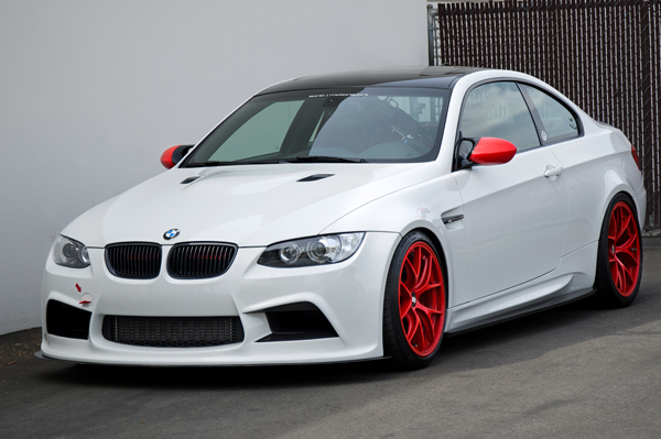 Очередной BMW M3 (E92) от European Auto Source 