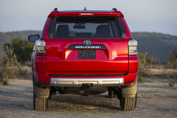 Toyota анонсировала обновленный 4Runner 2014