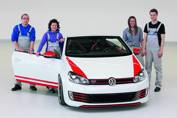 Volkswagen представил концепт Golf GTI Cabrio 