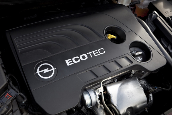 Opel Astra получил новый двигатель 1.6 SIDI 