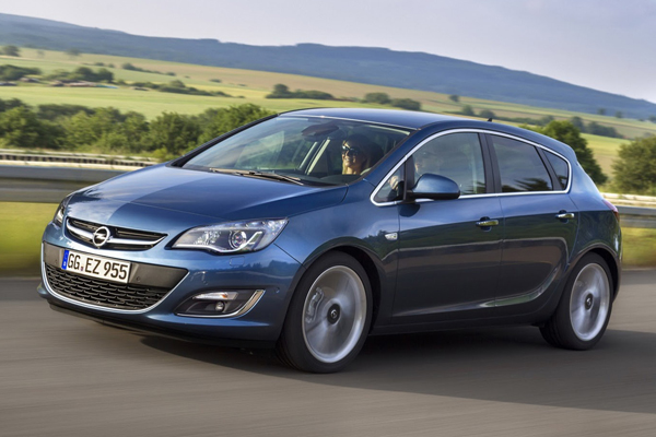 Opel Astra получил новый двигатель 1.6 SIDI 