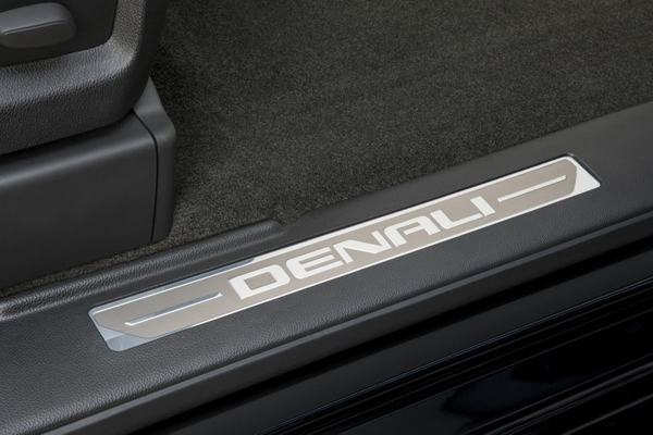 General Motors представил GMC Sierra 1500 Denali