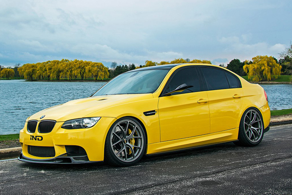 BMW M3 (E90) Dakar Yellow в тюнинге ателье IND