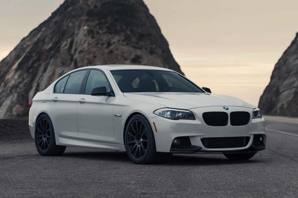 BMW 550i S3 от Dinan Engineering