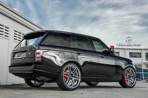 Range Rover с «катками» 24 дюйма от Ultimate Auto