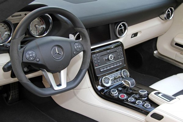 Mercedes-Benz SLS AMG Borrasca от INDEN Design