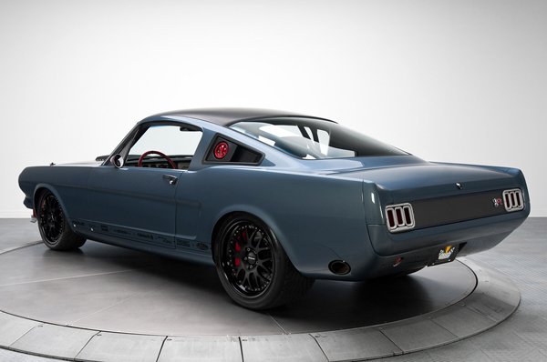 Ring Brothers продает Ford Mustang Fastback 1966 