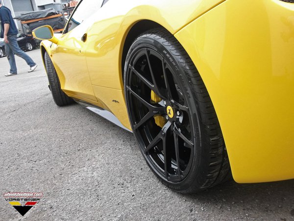 Ferrari 458 Italia в исполнении Vorsteiner