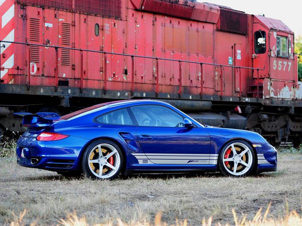 AWE Tuning форсировал Porsche 911 Turbo (997.2) 