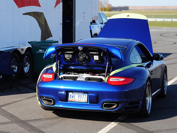 AWE Tuning форсировал Porsche 911 Turbo (997.2) 