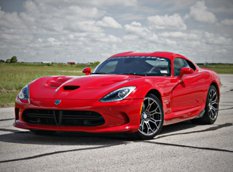 Hennessey превратил SRT Viper 2013 в Venom 700R