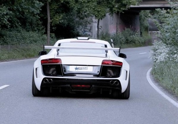 Audi R8 Coupe в тюнинге Famous Parts 