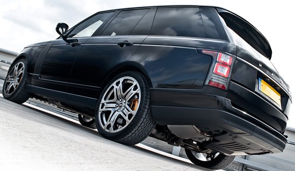 Range Rover 3.0 TDV6 Vogue от A. Kahn Design