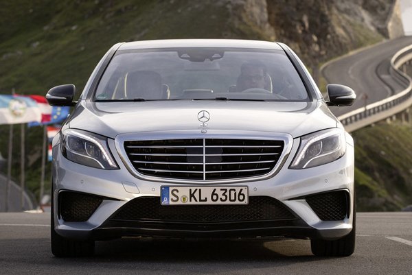 Mercedes-Benz назвал цену седана S63 AMG