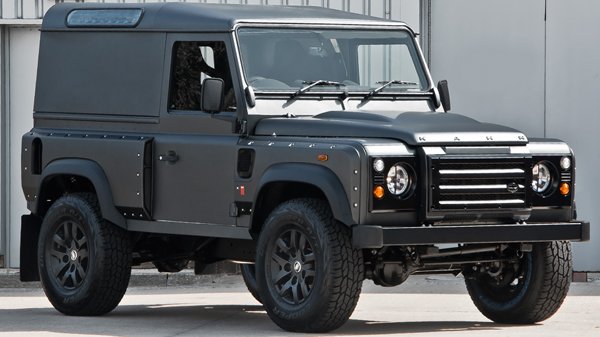 Land Rover Defender в тюнинге A. Kahn Design