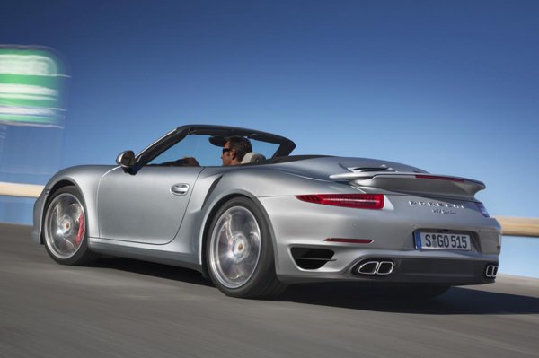 Porsche показал 911 Turbo и 911 Turbo S Cabriolet