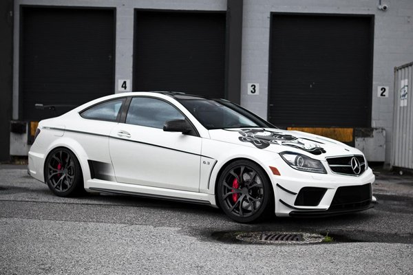 Mercedes C63 Black Series на дисках PUR Wheels