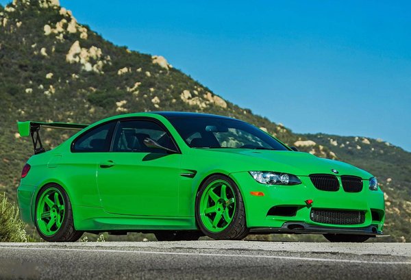 BMW M3 (E92) Signal Green от ателье IND