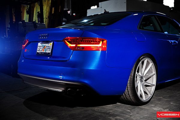 Audi S5 на дисках от Vossen Wheels