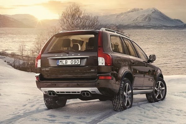 Volvo представил спецверсию XC90 Signature Edition