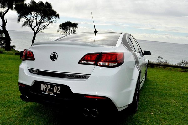 Holden VF Commodore и HSV Gen-F от Walkinshaw