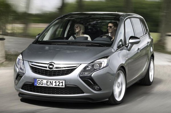 Opel представил 200-сильный Zafira Tourer 