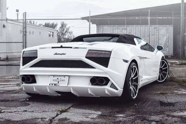 Lamborghini Gallardo Spyder на дисках Vellano 