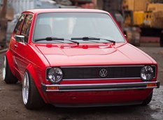 Volkswagen Golf MK1 с двигателем 2.8 VR6