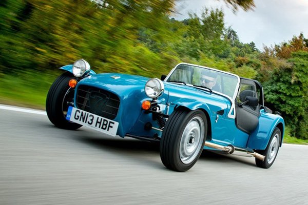 Caterham представил бюджетный спорткар Seven 160