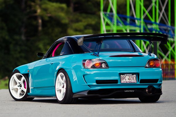 Honda S2000 в уникальном американском тюнинге