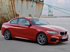 В сети появились официальные фото BMW M235i