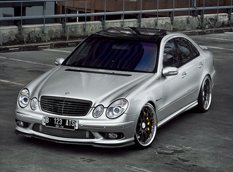 Mercedes E55 AMG (W211) форсировали до 700 л. с.