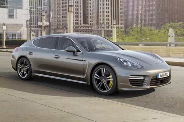 Porsche привезет в Токио Panamera Turbo S 2014