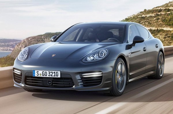 Porsche привезет в Токио Panamera Turbo S 2014