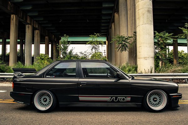 BMW M3 в кузове E30 в исполнении JSutai