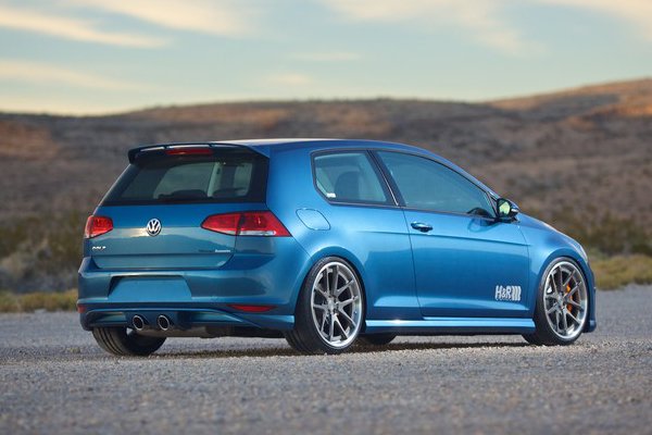 H&R доработал Volkswagen Golf для выставки SEMA