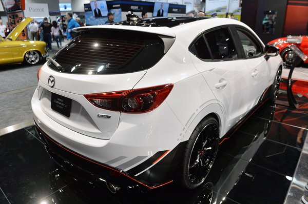 SEMA 2013: Club Sport 3 и Vector 3 от Mazda