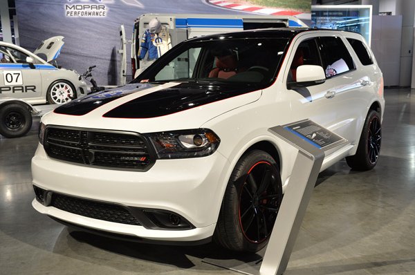 SEMA 2013: эксклюзивный Dodge Durango R/T