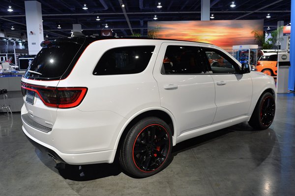 SEMA 2013: эксклюзивный Dodge Durango R/T