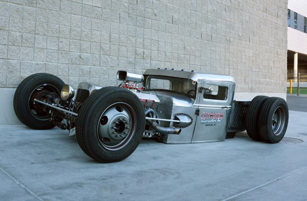 SEMA 2013: 600-сильный хот-род Dually Hauler